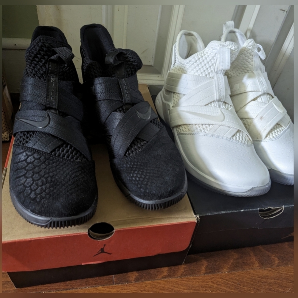 **Black Sold** 2 Pairs of LeBron Soldier 12s